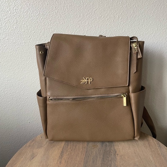 Freshly Picked backpack - Picture 2 of 7